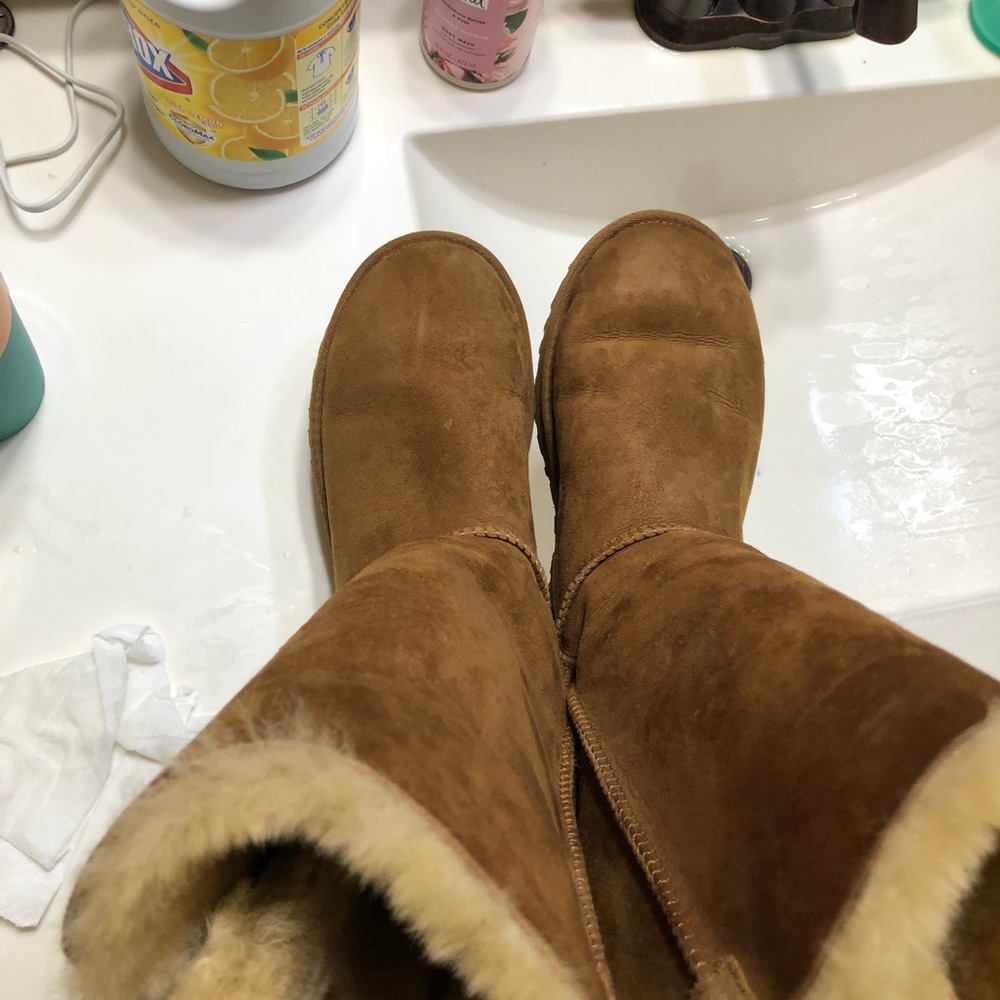 Uggs additional pictures listing